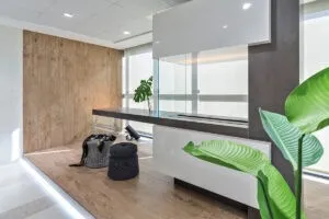 Fustecma colabora en la fabricación de elementos para el nuevo showroom Neolith HQ en Castellón Neolith showroom castellon 45 300x200 1