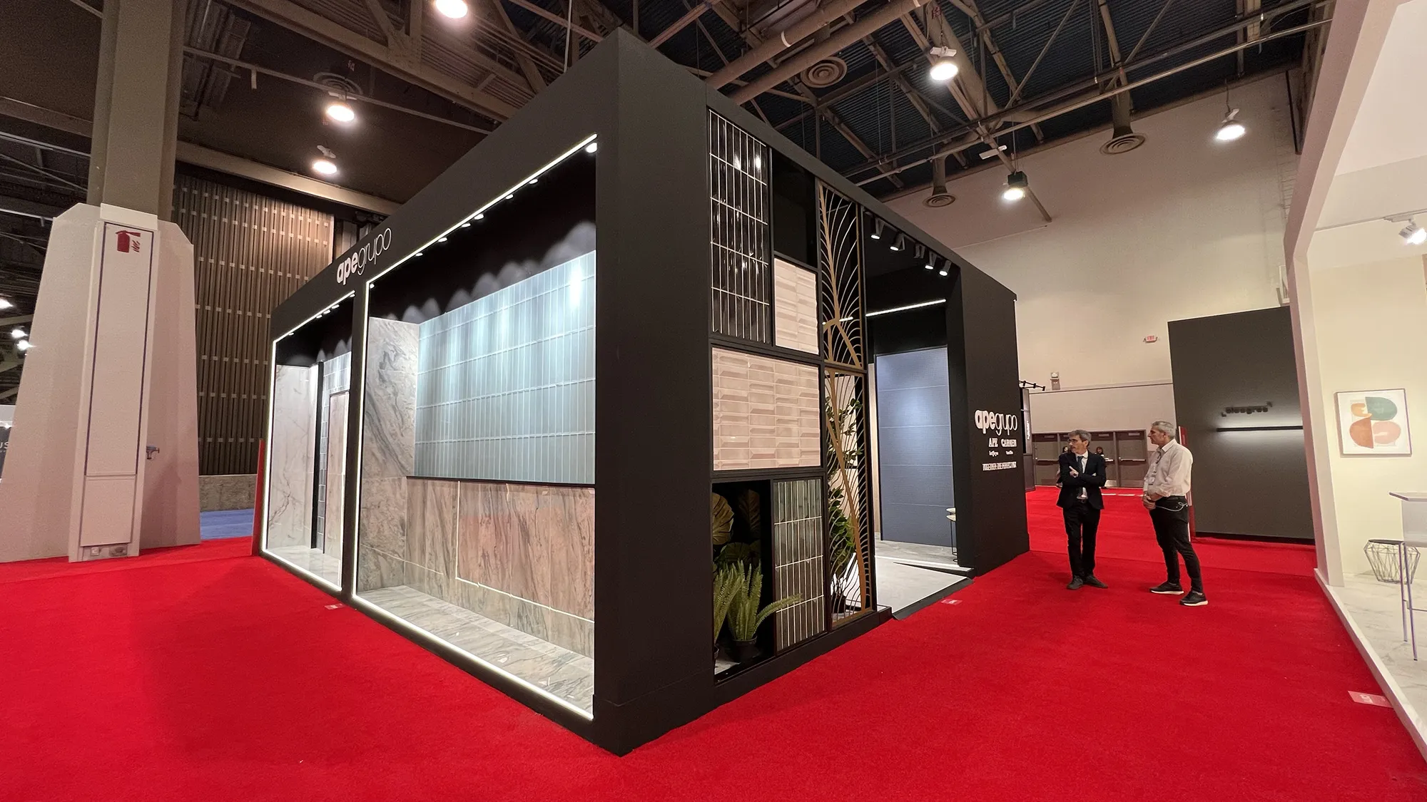 Coverings: Fustecma viaja a las Vegas para el montaje de 5 stands Foto 5 4 22 10 41 19