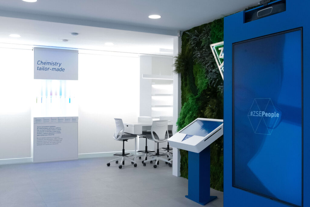 Comercio Especializado Fotos ZyS 100