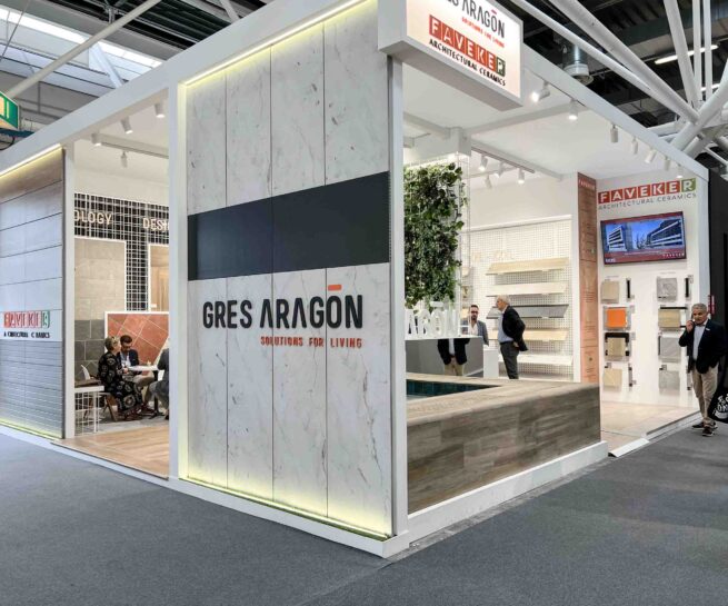 Gres Aragon Cersaie 2022 2 655x545 1
